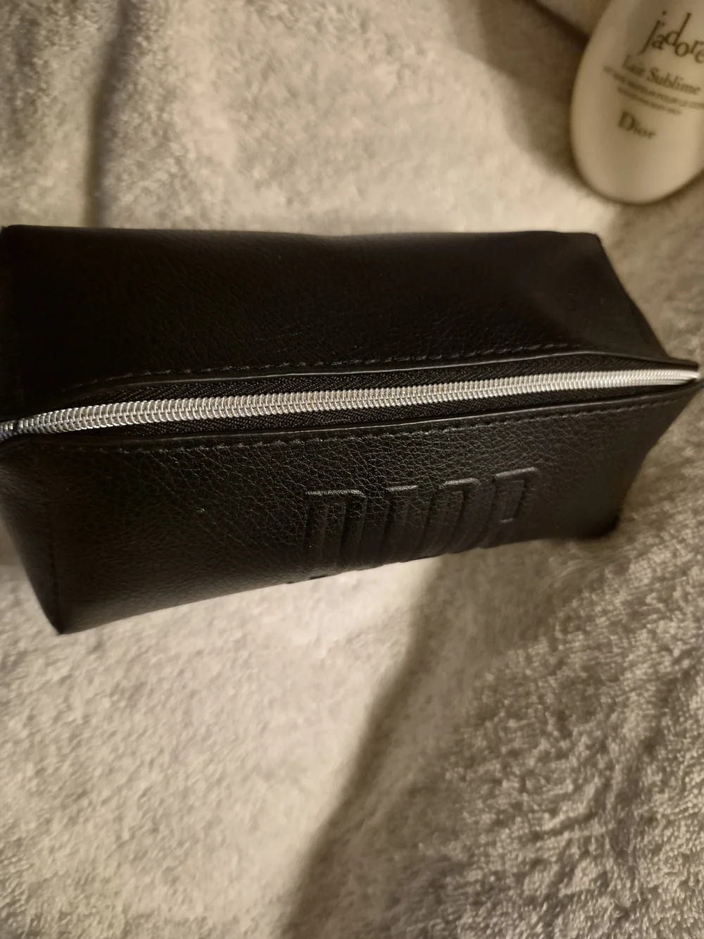 Dior Black Leather Cosmetic Pouch with J'adore Lait Sublime - Picture 6 of 6